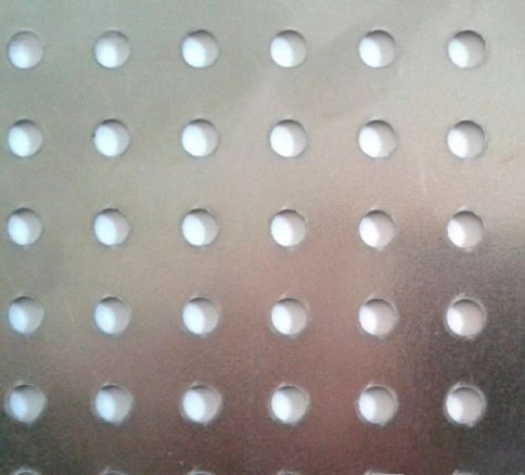 Лист стальной перфорированный  1x1000x2000 мм Rg 5,0-12,1 фото 1