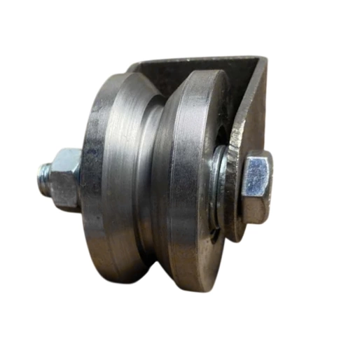 Ролик d65 мм Р3616М на платформе под угол шириной 30 мм, металл фото 2